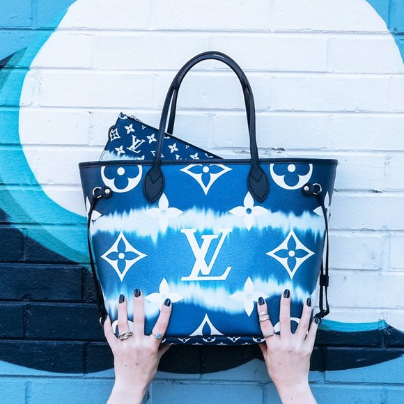 SOLD Louis Vuitton Escale Neverfull MM Bleu - Picture 2 of 8